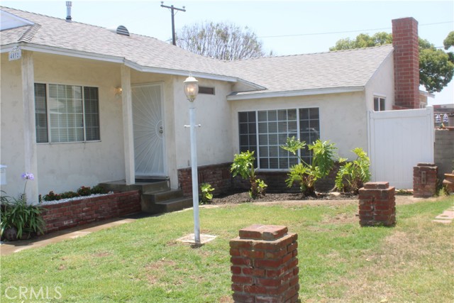 Detail Gallery Image 1 of 6 For 4032 Le Sage, Lynwood,  CA 90262 - 2 Beds | 2 Baths