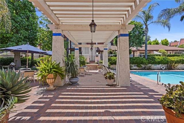 22255 1/4 Erwin Street, Woodland Hills CA: https://media.crmls.org/medias/1dd6b7f3-a731-4f9e-a4da-36ad0b7017cb.jpg