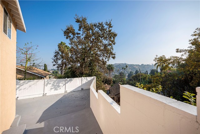 Detail Gallery Image 6 of 32 For 3470 Amethyst St, Los Angeles,  CA 90032 - 2 Beds | 1 Baths