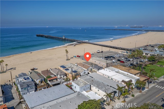 Detail Gallery Image 6 of 54 For 1003 Seal Way, Seal Beach,  CA 90740 - 6 Beds | 4 Baths