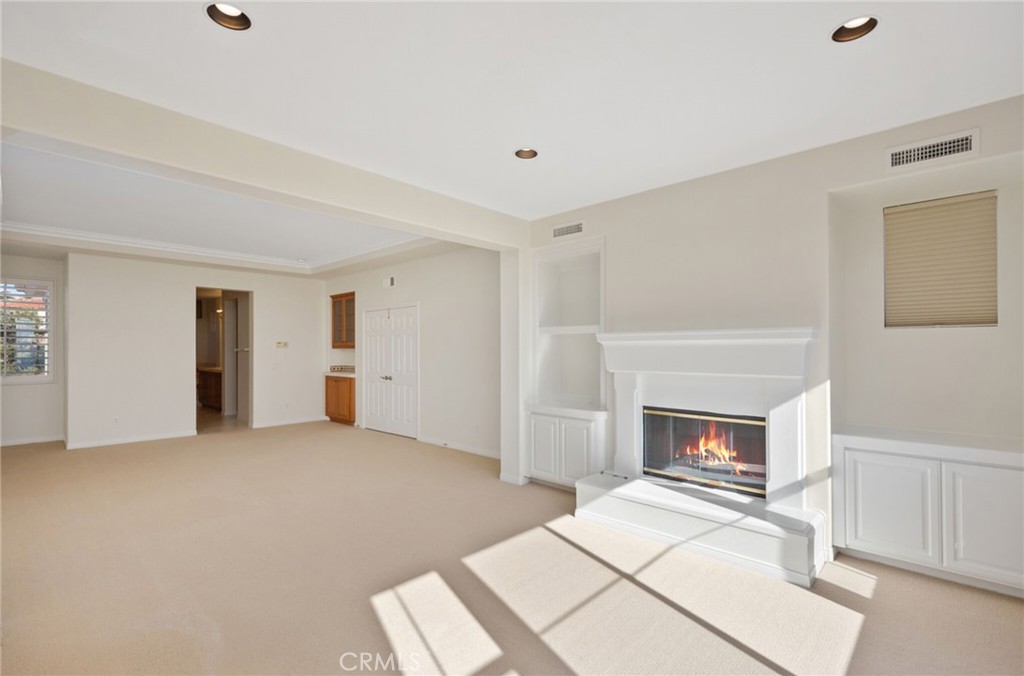 MLS #OC25246752 image #48