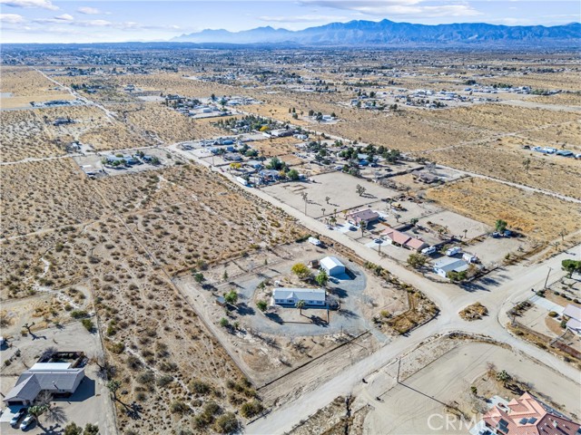 Detail Gallery Image 18 of 50 For 10325 Olivine Rd, Victorville,  CA 92392 - 4 Beds | 2 Baths