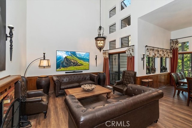 Detail Gallery Image 7 of 42 For 27456 White Fir Dr, Lake Arrowhead,  CA 92352 - 5 Beds | 3/2 Baths