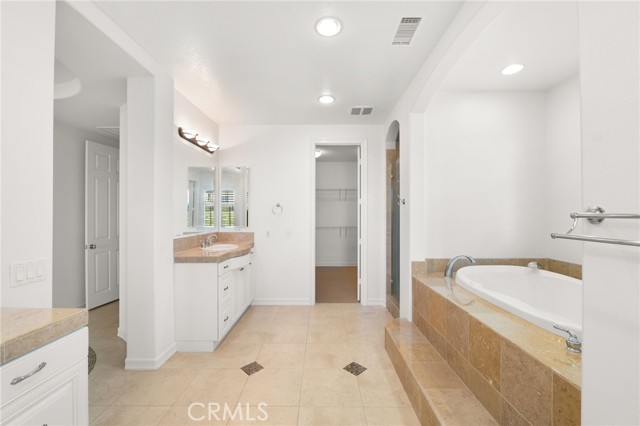 Detail Gallery Image 28 of 74 For 22383 Quiet Bay, Corona,  CA 92883 - 5 Beds | 4/1 Baths