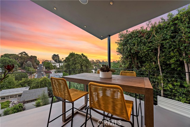 Detail Gallery Image 13 of 45 For 2334 Vestal Ave, Silver Lake Los Angeles,  CA 90026 - 3 Beds | 3 Baths