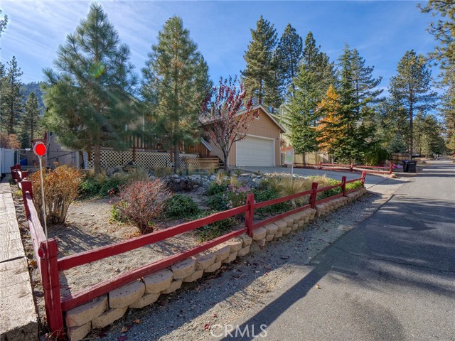 Detail Gallery Image 1 of 1 For 1893 Hwy 2, Wrightwood,  CA 92397 - 2 Beds | 2 Baths