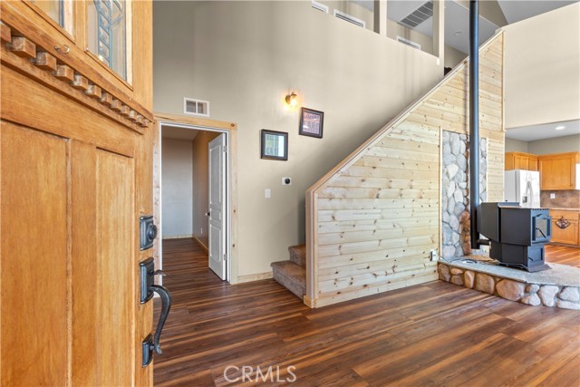 Detail Gallery Image 4 of 49 For 28081 Deertrail Dr, Tehachapi,  CA 93561 - 3 Beds | 2/1 Baths