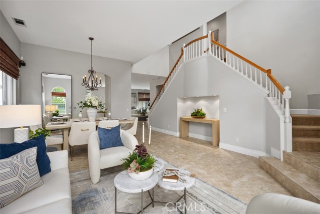 25 Hollyhock Lane, Mission Viejo CA: https://media.crmls.org/medias/1dd940d5-44e2-465a-94bc-290567e34d55.jpg