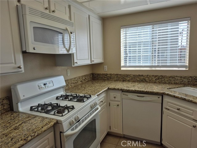 Detail Gallery Image 11 of 17 For 777 S Citrus Ave #119,  Azusa,  CA 91702 - 2 Beds | 1/1 Baths