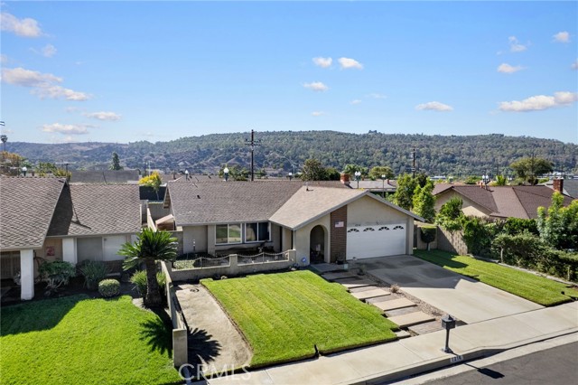 1216 Grossmont