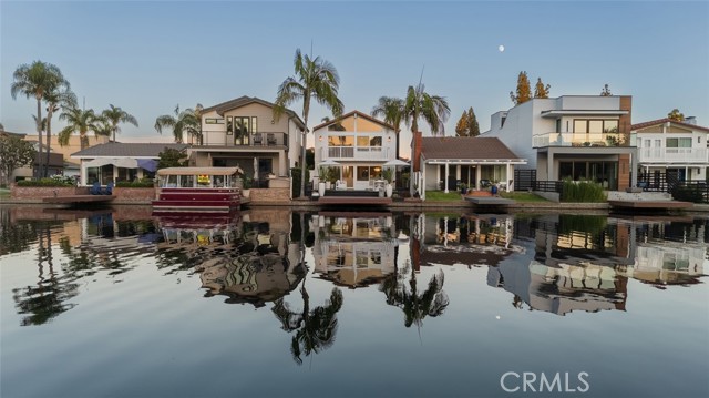 21875 Huron Lane, Lake Forest CA: https://media.crmls.org/medias/1ddaf115-2807-4f71-9cb4-de07dca536d0.jpg
