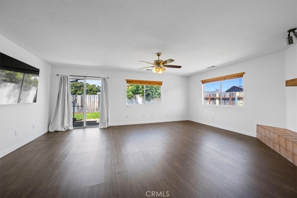 1ddb16e3 A872 4821 A106 64a21735ed35