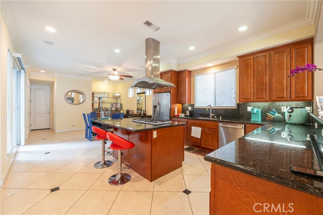 Detail Gallery Image 31 of 49 For 116 11th St, Huntington Beach,  CA 92648 - 3 Beds | 3/1 Baths