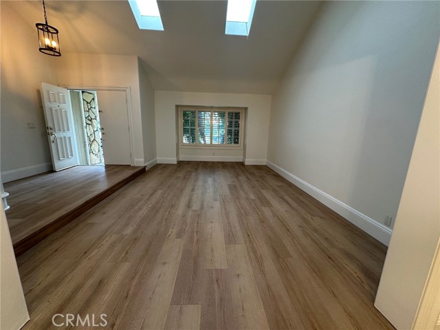 878 Prospect Place, Costa Mesa CA: https://media.crmls.org/medias/1ddc1b6f-942e-4ed4-9ab7-8fb405ca5aca.jpg