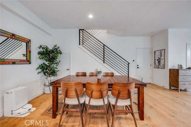 Detail Gallery Image 5 of 24 For 2461 Oneida St #B,  Pasadena,  CA 91107 - 4 Beds | 2/1 Baths