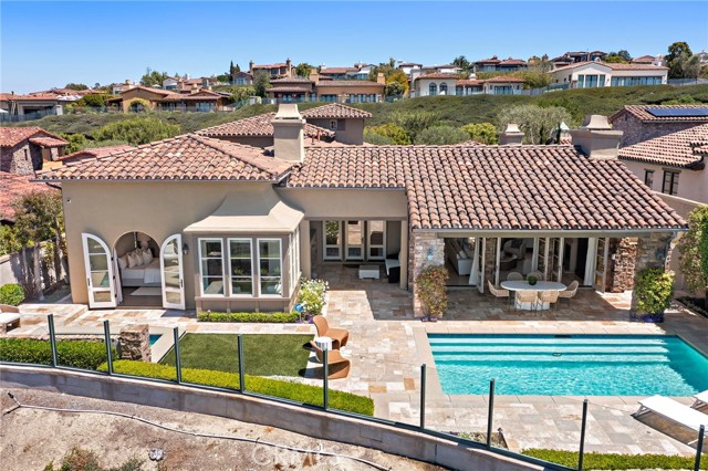 39 Sarteano Dr., Newport Coast CA: https://media.crmls.org/medias/1ddcf042-0c32-4673-a0ef-eb32a5cf5b37.jpg