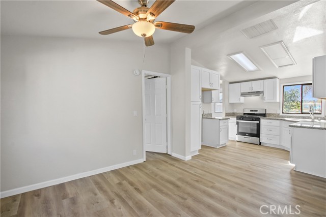 Detail Gallery Image 14 of 35 For 28594 Avenida Gaviota, Menifee,  CA 92587 - 2 Beds | 2 Baths