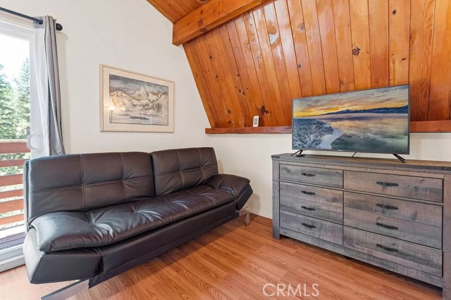 43869 Mendocino Drive, Big Bear Lake CA: https://media.crmls.org/medias/1ddd471f-bbc1-44d4-a09e-7cad61530c8e.jpg