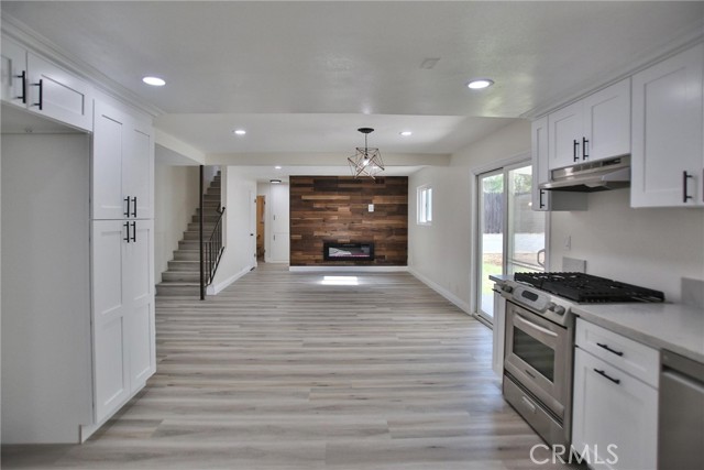 Detail Gallery Image 10 of 38 For 412 Nottingham Dr, Redlands,  CA 92373 - 5 Beds | 3/1 Baths