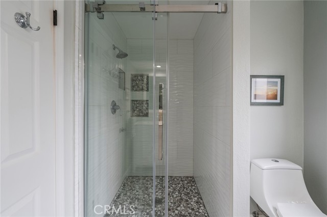 Detail Gallery Image 26 of 43 For 622 N Guadalupe Ave #B,  Redondo Beach,  CA 90277 - 3 Beds | 2/1 Baths