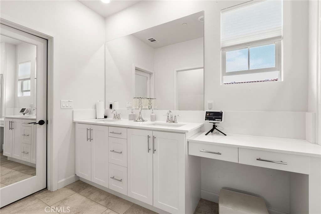 4374 Nautilus - photo 14