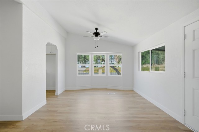 Detail Gallery Image 8 of 37 For 24761 Wendell Dr, Hemet,  CA 92544 - 2 Beds | 2 Baths