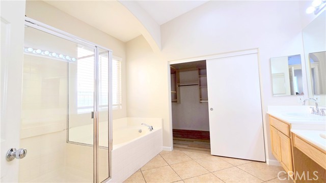 Image 10 of 30 For 7327 Cobble Creek Drive
