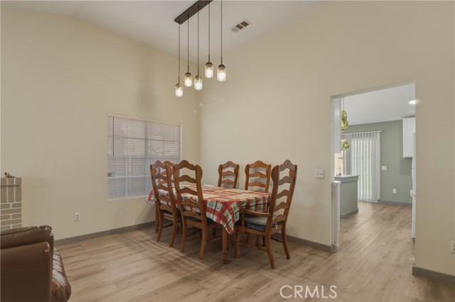 Detail Gallery Image 6 of 28 For 10736 Dove Ct, Adelanto,  CA 92301 - 3 Beds | 2 Baths