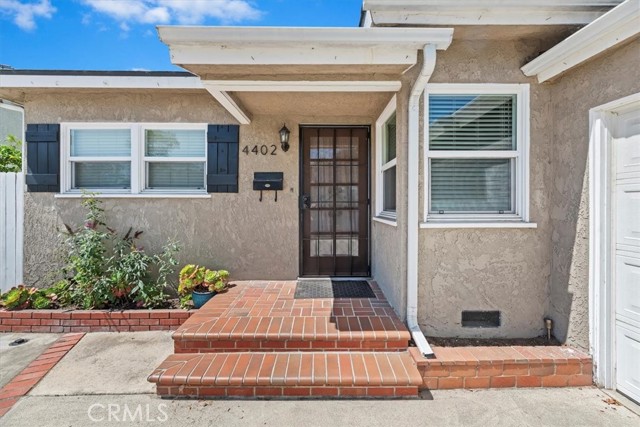 4402 Highgrove Avenue, Torrance CA: https://media.crmls.org/medias/1de11919-e2f2-415a-ad8c-f7b903bf0cc2.jpg
