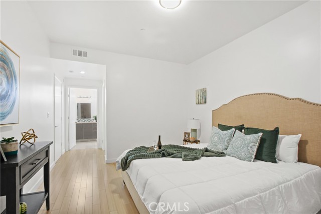 Detail Gallery Image 17 of 23 For 966 S St Andrews Pl #101,  Los Angeles,  CA 90019 - 2 Beds | 2 Baths