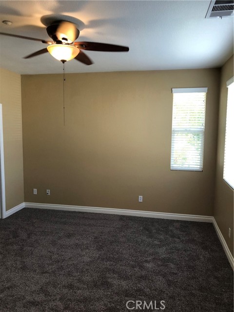 Detail Gallery Image 25 of 57 For 25056 Driftoak, Murrieta,  CA 92562 - 3 Beds | 2/1 Baths