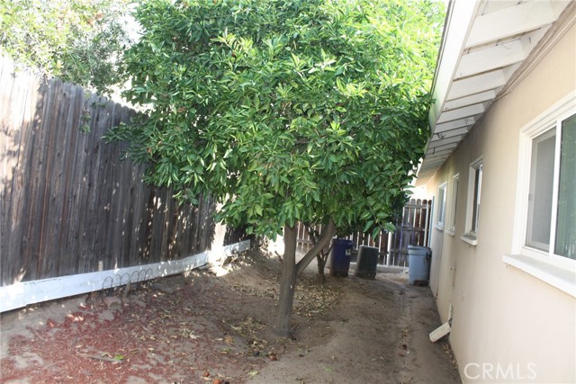 6400 Tournament Drive, Jurupa Valley CA: https://media.crmls.org/medias/1de17d2f-467f-474f-a76a-f341dc0fd773.jpg