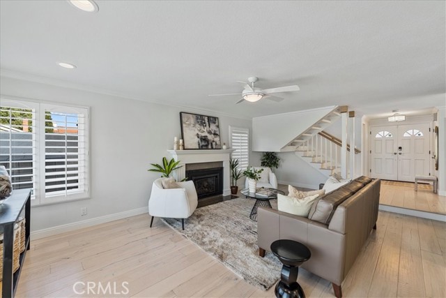 Detail Gallery Image 4 of 41 For 19705 Teresa Ct, Cerritos,  CA 90703 - 6 Beds | 3/1 Baths