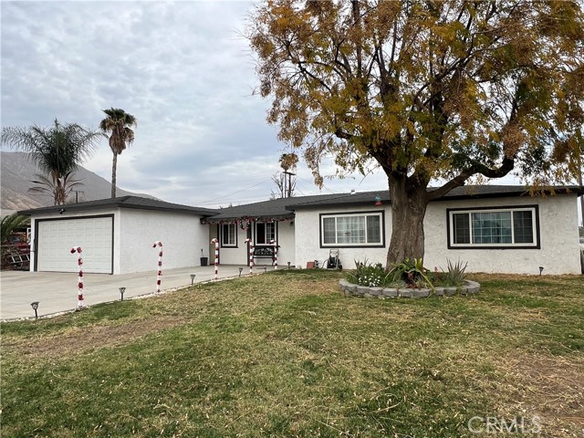 Detail Gallery Image 3 of 27 For 5707 Kenwood Pl, Jurupa Valley,  CA 92509 - 4 Beds | 2 Baths