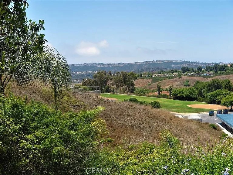 MLS #OC25261251 image #17