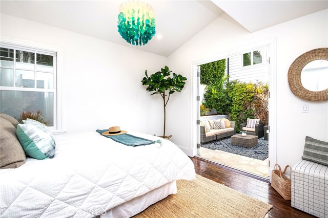 501 6th Place, Manhattan Beach, California 90266, 4 Bedrooms Bedrooms, ,2 BathroomsBathrooms,Residential,Sold,6th,SB23176896