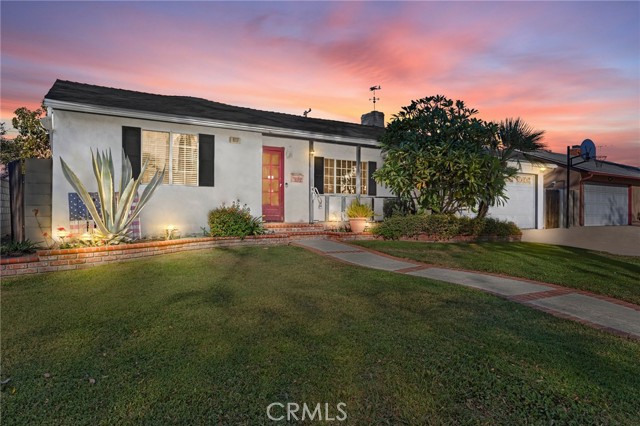 Detail Gallery Image 1 of 19 For 617 W Knepp Ave, Fullerton,  CA 92832 - 3 Beds | 2/1 Baths