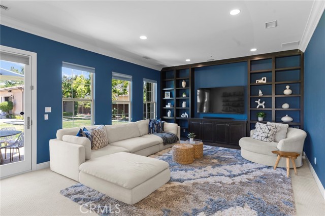 Image 9 of 48 For 15020 Applewood Court