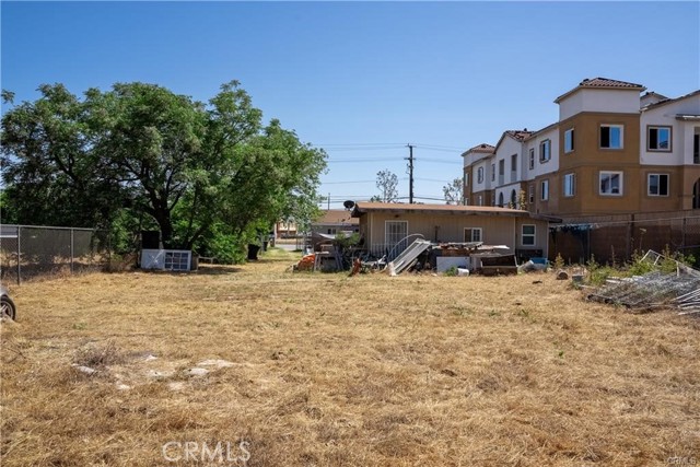 Detail Gallery Image 18 of 21 For 16246 Arrow Bld, Fontana,  CA 92335 - 1 Beds | 1 Baths