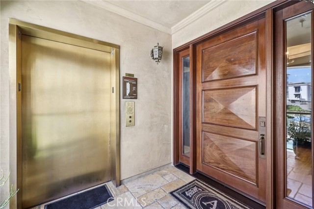 357 Coast S Boulevard, La Jolla CA: https://media.crmls.org/medias/1de54a34-d668-4e36-8ee0-87c566af3e35.jpg