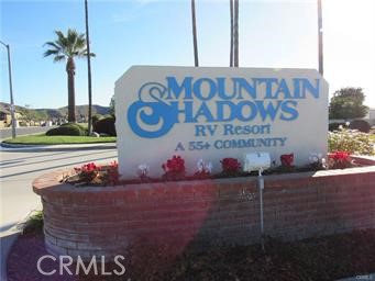 https://media.crmls.org/medias/1de579a1-8af6-4f78-bcad-0e0de3babb20.jpg?preset=X-Large