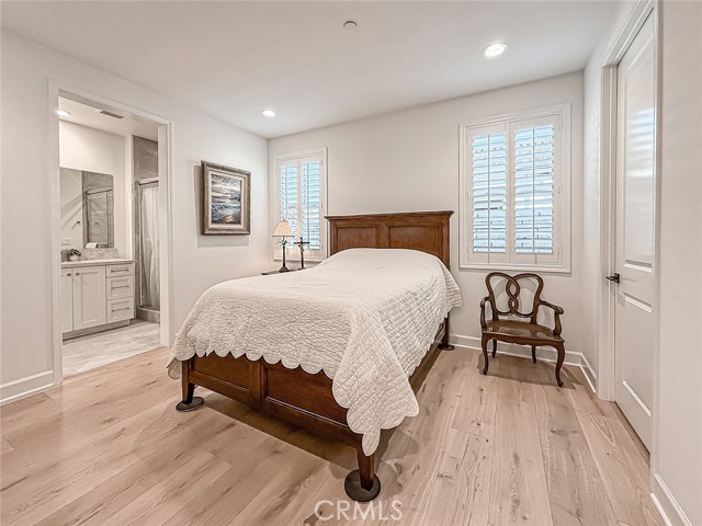 Detail Gallery Image 21 of 43 For 2410 Quartsite Dr, Camarillo,  CA 93012 - 2 Beds | 2/1 Baths