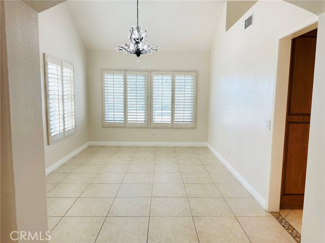 Detail Gallery Image 8 of 55 For 29017 Rosewood Ln, Highland,  CA 92346 - 4 Beds | 3 Baths