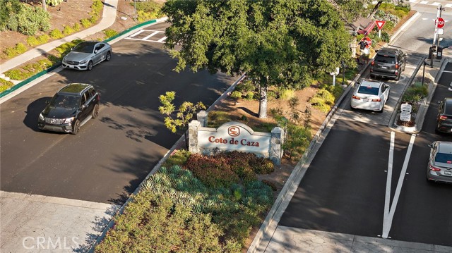 9 Sawgrass, Coto de Caza CA: https://media.crmls.org/medias/1de72941-77c1-4031-b8d4-0b60079f4424.jpg