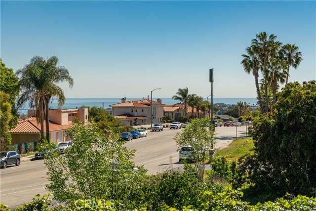 4405 Miraleste Drive, Rancho Palos Verdes, California 90275, 2 Bedrooms Bedrooms, ,2 BathroomsBathrooms,Residential,Sold,Miraleste,SB22039217