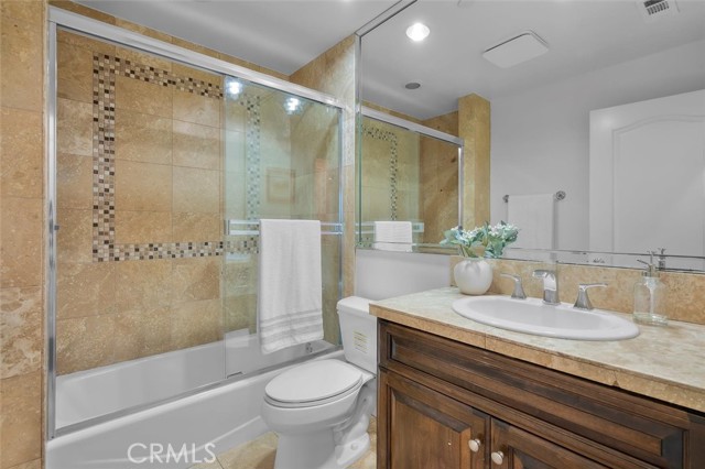 2016 Robinson Street, Redondo Beach CA: https://media.crmls.org/medias/1deb33f3-2e8c-4734-b8c7-4a43a50d89b7.jpg