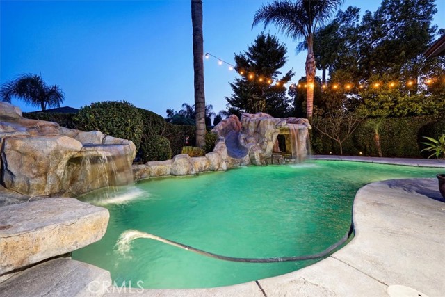 11882 Orgren Street, Chino CA: https://media.crmls.org/medias/1deb4bf1-7940-4586-9944-8ba0fb712e4f.jpg