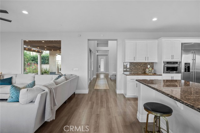 Detail Gallery Image 30 of 75 For 1561 Vandagriff Way, Corona,  CA 92883 - 4 Beds | 4 Baths