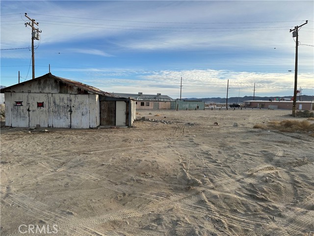 Detail Gallery Image 4 of 7 For 13047 Alameda St, Trona,  CA 93562 - – Beds | – Baths