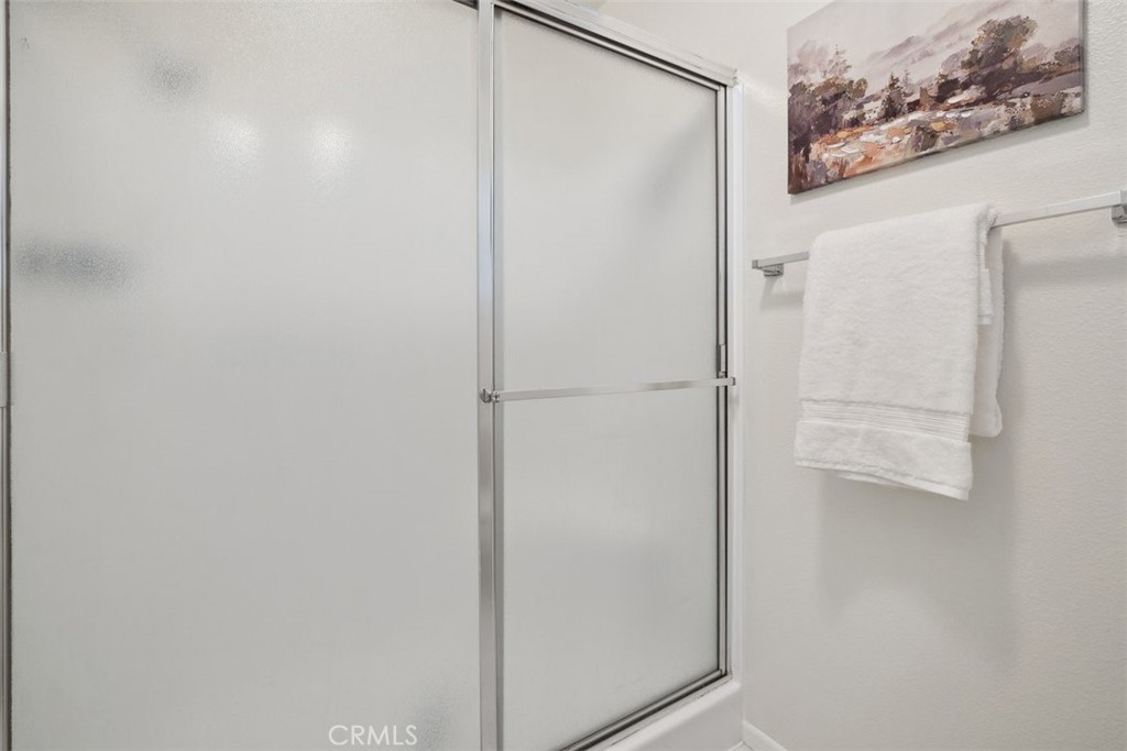https://media.crmls.org/medias/1debfdd2-5c1e-4959-9e67-708cfd47aa4e.jpg?preset=X-Large